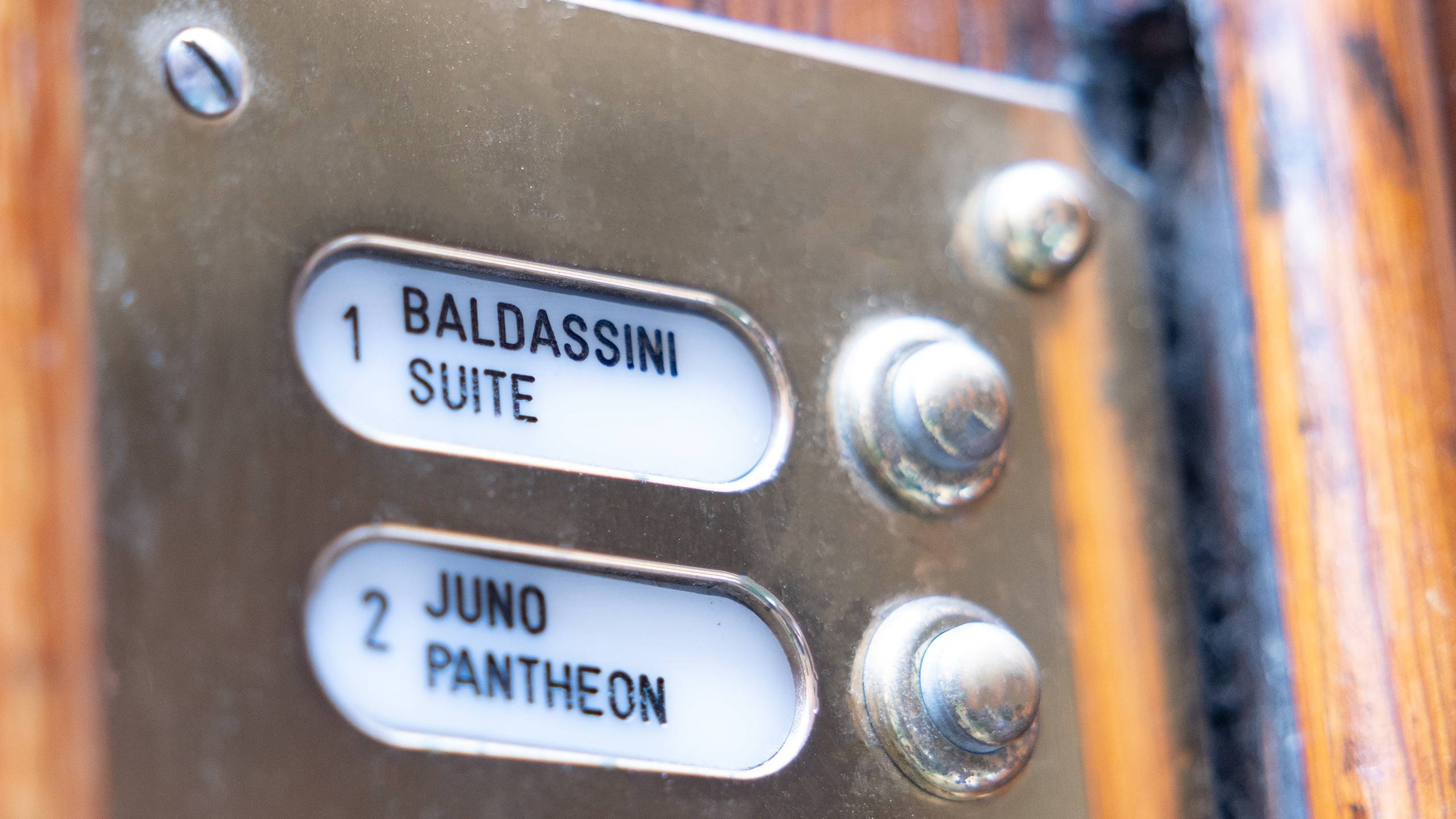 Juno-Baldassini-suite-luxury-guesthouse-pantheon-roma-detalles-5163