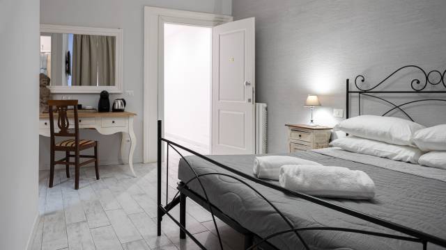 Juno-Baldassini-suite-luxury-guesthouse-pantheon-roma-camera-5024